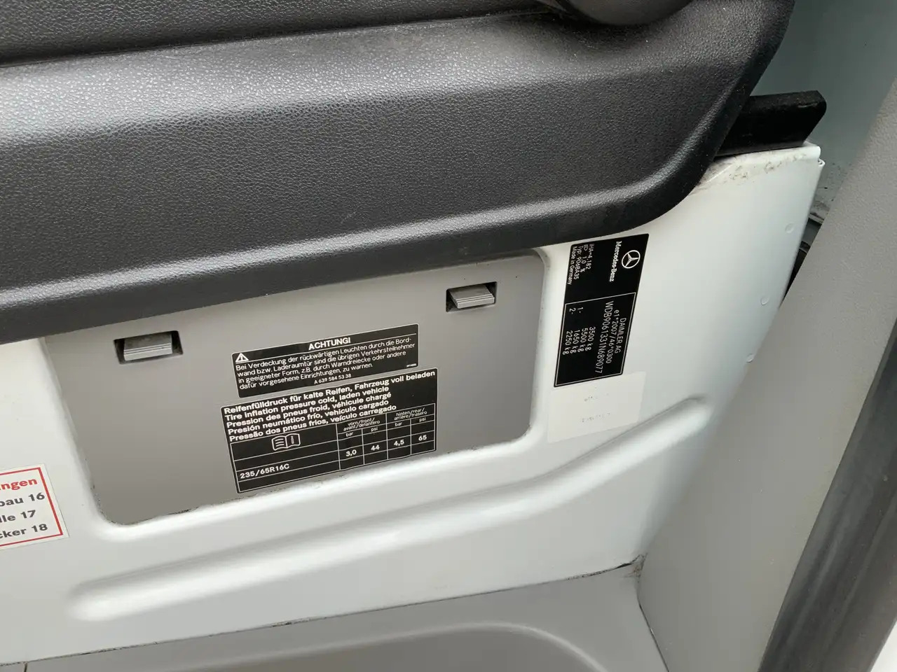 Mercedes-Benz Sprinter 311 2.2 CDI 366 40 gr _0 ijswagen 10 Deuren Euro 6 - Dostavno vozilo sa zatvorenim sandukom: slika Mercedes-Benz Sprinter 311 2.2 CDI 366 40 gr _0 ijswagen 10 Deuren Euro 6 - Dostavno vozilo sa zatvorenim sandukom Mercedes-Benz Sprinter 311 2.2 CDI 366 40 gr _0 ijswagen 10 Deuren Euro 6 - Dostavno vozilo sa zatvorenim sandukom: slika Mercedes-Benz Sprinter 311 2.2 CDI 366 40 gr _0 ijswagen 10 Deuren Euro 6 - Dostavno vozilo sa zatvorenim sandukom
