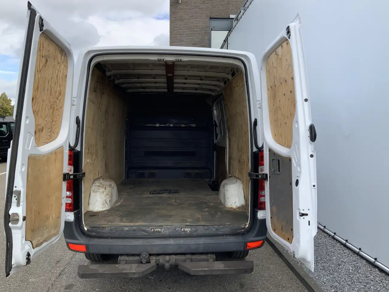 Mercedes-Benz Sprinter 311 2.2 CDI 366 L2 H1 Automaat Trekhaak 2800 kg 3 - Furgon: slika Mercedes-Benz Sprinter 311 2.2 CDI 366 L2 H1 Automaat Trekhaak 2800 kg 3 - Furgon Mercedes-Benz Sprinter 311 2.2 CDI 366 L2 H1 Automaat Trekhaak 2800 kg 3 - Furgon: slika Mercedes-Benz Sprinter 311 2.2 CDI 366 L2 H1 Automaat Trekhaak 2800 kg 3 - Furgon