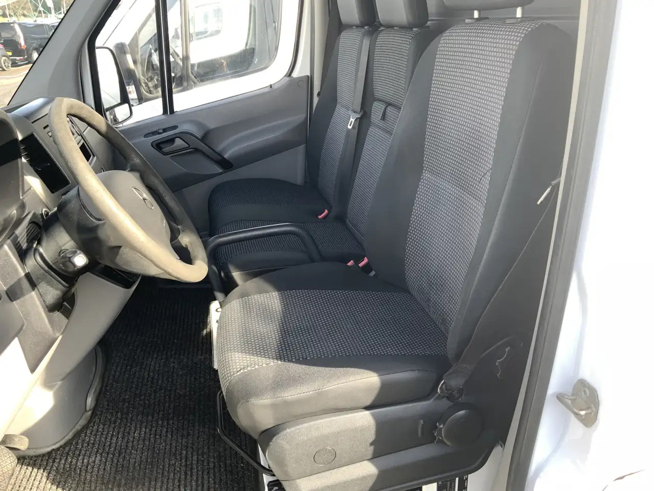 Mercedes-Benz Sprinter 311 2.2 CDI 366 L2H1 Automaat 3 Zits Trekaak 2800k - Furgon: slika Mercedes-Benz Sprinter 311 2.2 CDI 366 L2H1 Automaat 3 Zits Trekaak 2800k - Furgon Mercedes-Benz Sprinter 311 2.2 CDI 366 L2H1 Automaat 3 Zits Trekaak 2800k - Furgon: slika Mercedes-Benz Sprinter 311 2.2 CDI 366 L2H1 Automaat 3 Zits Trekaak 2800k - Furgon