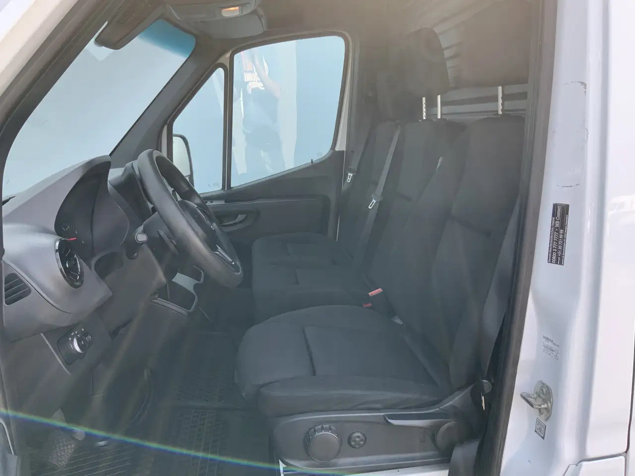 Mercedes-Benz Sprinter 311 2.2 CDI L2H2 Automaat Airco 3 Zits 2000 kg Sid - Furgon: slika Mercedes-Benz Sprinter 311 2.2 CDI L2H2 Automaat Airco 3 Zits 2000 kg Sid - Furgon Mercedes-Benz Sprinter 311 2.2 CDI L2H2 Automaat Airco 3 Zits 2000 kg Sid - Furgon: slika Mercedes-Benz Sprinter 311 2.2 CDI L2H2 Automaat Airco 3 Zits 2000 kg Sid - Furgon