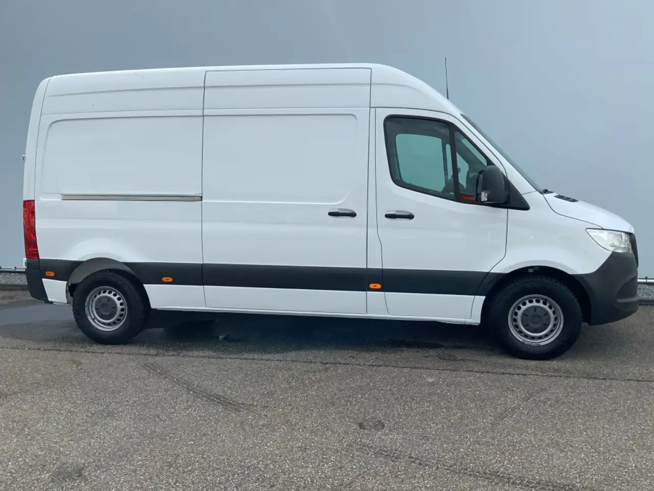 Mercedes-Benz Sprinter 314 2.2 CDI 366 L2H2 Airco 3 Zits Euro 6 - Furgon: slika Mercedes-Benz Sprinter 314 2.2 CDI 366 L2H2 Airco 3 Zits Euro 6 - Furgon Mercedes-Benz Sprinter 314 2.2 CDI 366 L2H2 Airco 3 Zits Euro 6 - Furgon: slika Mercedes-Benz Sprinter 314 2.2 CDI 366 L2H2 Airco 3 Zits Euro 6 - Furgon