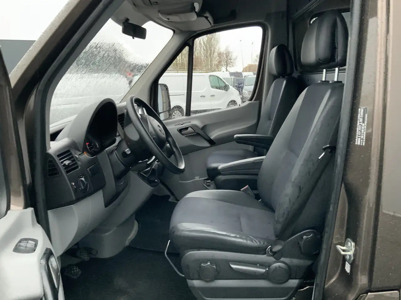 Mercedes-Benz Sprinter 314 2.2 CDI 366 L2H2 Airco Trekhaak 2000 kg Euro 6 - Furgon: slika Mercedes-Benz Sprinter 314 2.2 CDI 366 L2H2 Airco Trekhaak 2000 kg Euro 6 - Furgon Mercedes-Benz Sprinter 314 2.2 CDI 366 L2H2 Airco Trekhaak 2000 kg Euro 6 - Furgon: slika Mercedes-Benz Sprinter 314 2.2 CDI 366 L2H2 Airco Trekhaak 2000 kg Euro 6 - Furgon