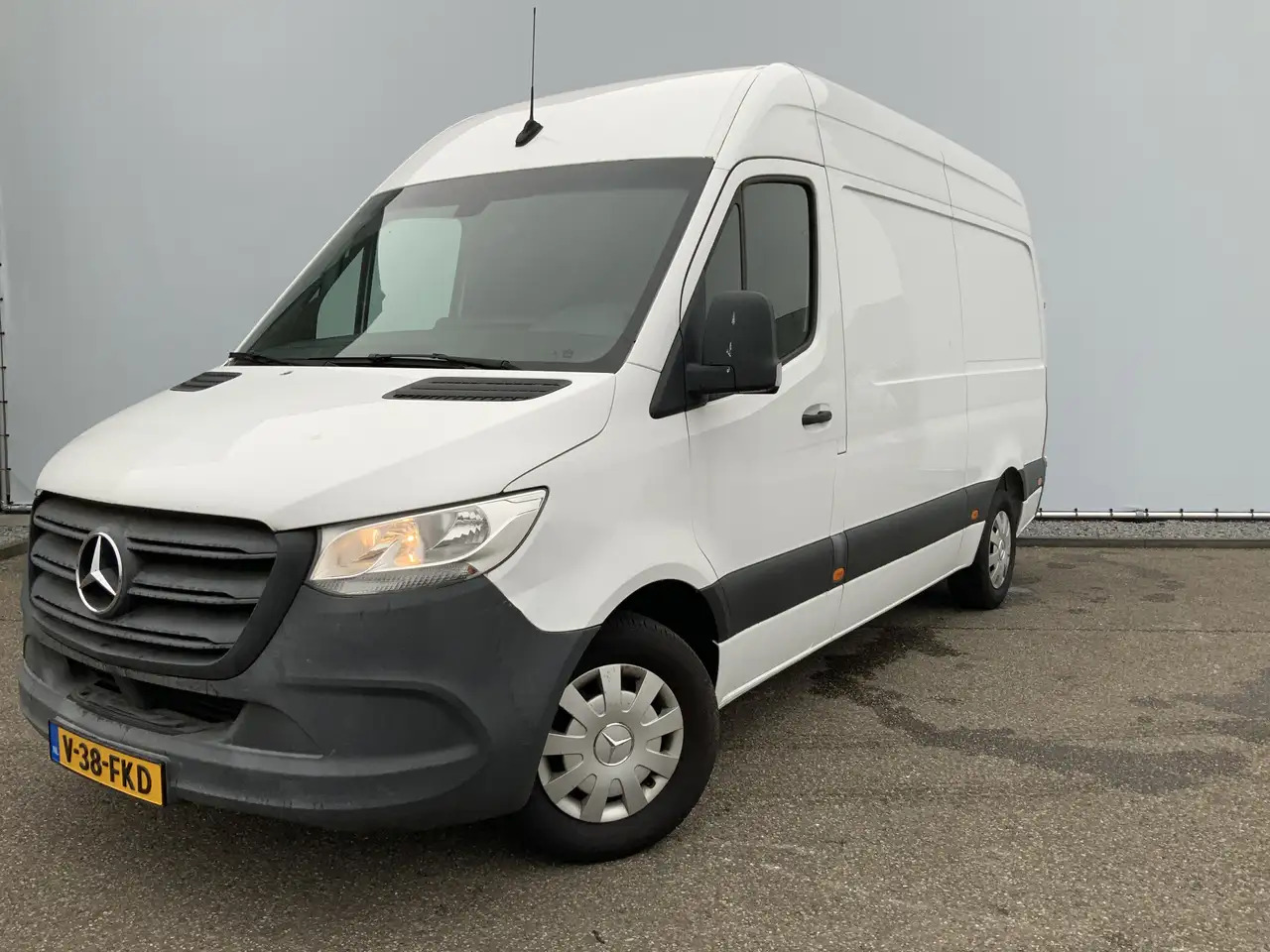 Mercedes-Benz Sprinter 314 2.2 CDI L2H1 EURO VI-D Airco Camera 3 Zits Ext - Furgon: slika Mercedes-Benz Sprinter 314 2.2 CDI L2H1 EURO VI-D Airco Camera 3 Zits Ext - Furgon Mercedes-Benz Sprinter 314 2.2 CDI L2H1 EURO VI-D Airco Camera 3 Zits Ext - Furgon: slika Mercedes-Benz Sprinter 314 2.2 CDI L2H1 EURO VI-D Airco Camera 3 Zits Ext - Furgon