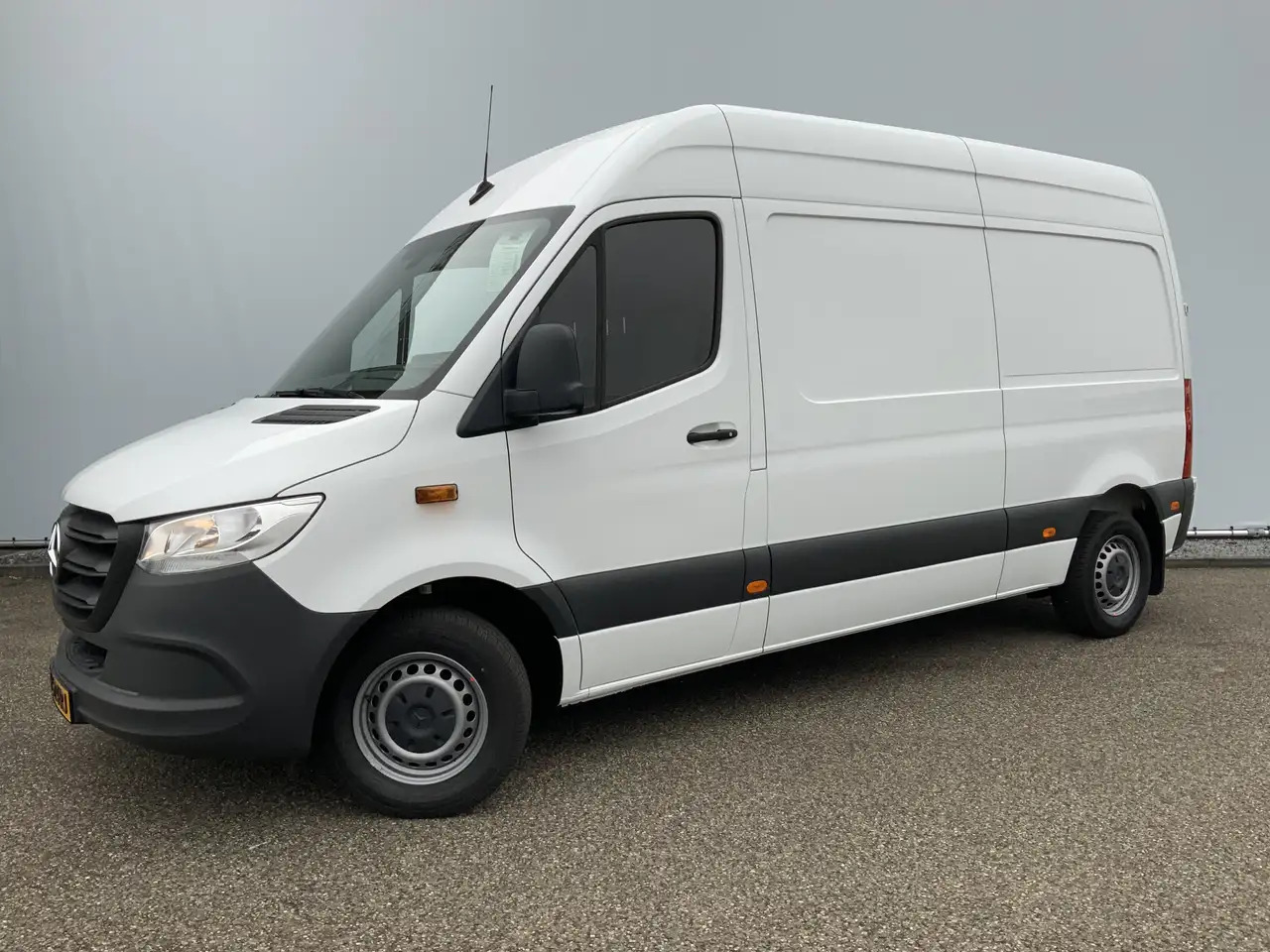 Mercedes-Benz Sprinter 314 2.2 CDI L2H2 Airco Camera Navi 3 Zits MBUX Sch - Furgon: slika Mercedes-Benz Sprinter 314 2.2 CDI L2H2 Airco Camera Navi 3 Zits MBUX Sch - Furgon Mercedes-Benz Sprinter 314 2.2 CDI L2H2 Airco Camera Navi 3 Zits MBUX Sch - Furgon: slika Mercedes-Benz Sprinter 314 2.2 CDI L2H2 Airco Camera Navi 3 Zits MBUX Sch - Furgon