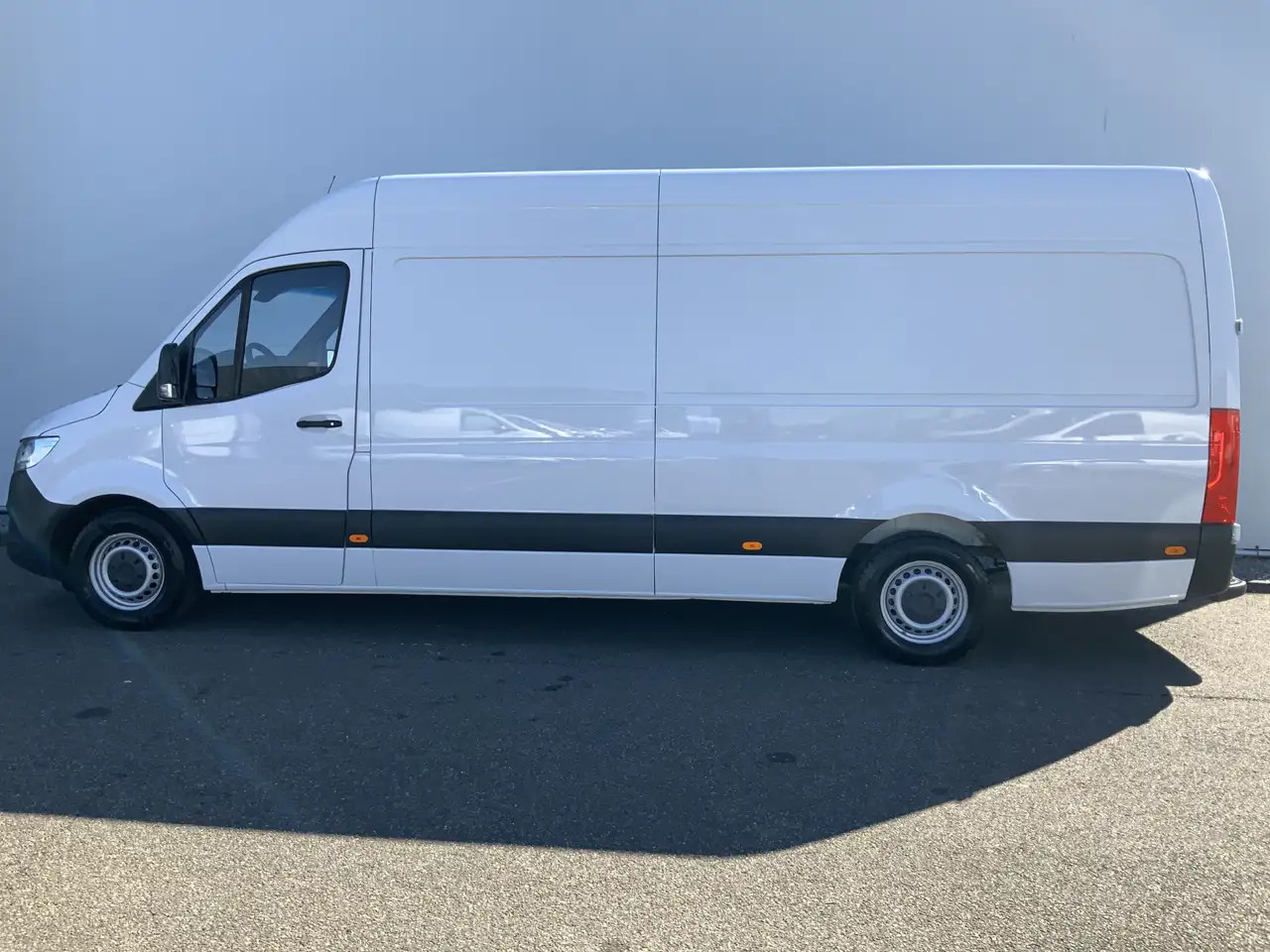 Mercedes-Benz Sprinter 314 2.2 CDI L3H2 Maxi Airco 3 Zits Euro 6 - Furgon: slika Mercedes-Benz Sprinter 314 2.2 CDI L3H2 Maxi Airco 3 Zits Euro 6 - Furgon Mercedes-Benz Sprinter 314 2.2 CDI L3H2 Maxi Airco 3 Zits Euro 6 - Furgon: slika Mercedes-Benz Sprinter 314 2.2 CDI L3H2 Maxi Airco 3 Zits Euro 6 - Furgon