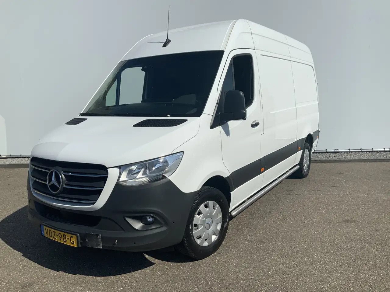 Mercedes-Benz Sprinter 316 2.2 CDI L2H2 DC Automaat Cruise Airco 3 Zits W - Furgon: slika Mercedes-Benz Sprinter 316 2.2 CDI L2H2 DC Automaat Cruise Airco 3 Zits W - Furgon Mercedes-Benz Sprinter 316 2.2 CDI L2H2 DC Automaat Cruise Airco 3 Zits W - Furgon: slika Mercedes-Benz Sprinter 316 2.2 CDI L2H2 DC Automaat Cruise Airco 3 Zits W - Furgon