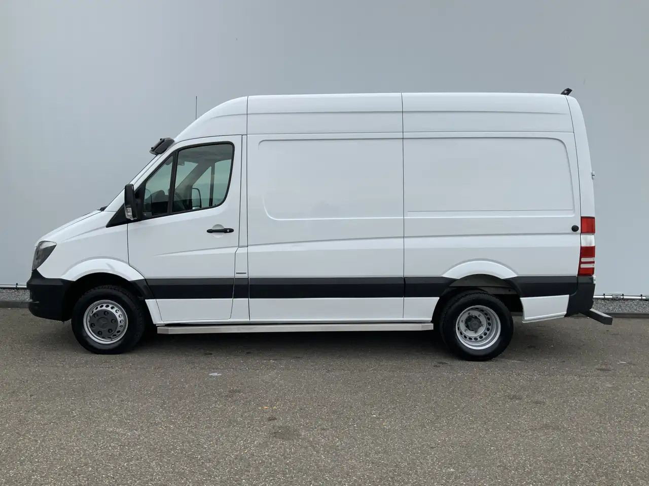 Mercedes-Benz Sprinter 513 2.2 CDI 366 L2H2 Dub Lucht Airco Camera Trekha - Furgon: slika Mercedes-Benz Sprinter 513 2.2 CDI 366 L2H2 Dub Lucht Airco Camera Trekha - Furgon Mercedes-Benz Sprinter 513 2.2 CDI 366 L2H2 Dub Lucht Airco Camera Trekha - Furgon: slika Mercedes-Benz Sprinter 513 2.2 CDI 366 L2H2 Dub Lucht Airco Camera Trekha - Furgon
