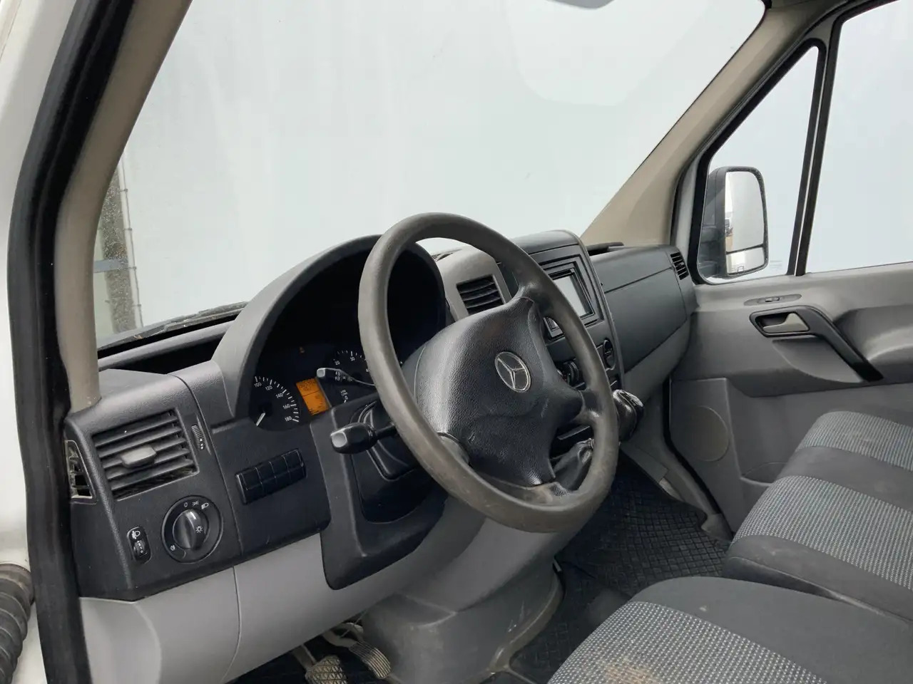 Mercedes-Benz Sprinter 513 2.2 CDI 432 Meubelbak & Deuren 3 Zits Cruise T - Dostavno vozilo sa zatvorenim sandukom: slika Mercedes-Benz Sprinter 513 2.2 CDI 432 Meubelbak & Deuren 3 Zits Cruise T - Dostavno vozilo sa zatvorenim sandukom Mercedes-Benz Sprinter 513 2.2 CDI 432 Meubelbak & Deuren 3 Zits Cruise T - Dostavno vozilo sa zatvorenim sandukom: slika Mercedes-Benz Sprinter 513 2.2 CDI 432 Meubelbak & Deuren 3 Zits Cruise T - Dostavno vozilo sa zatvorenim sandukom