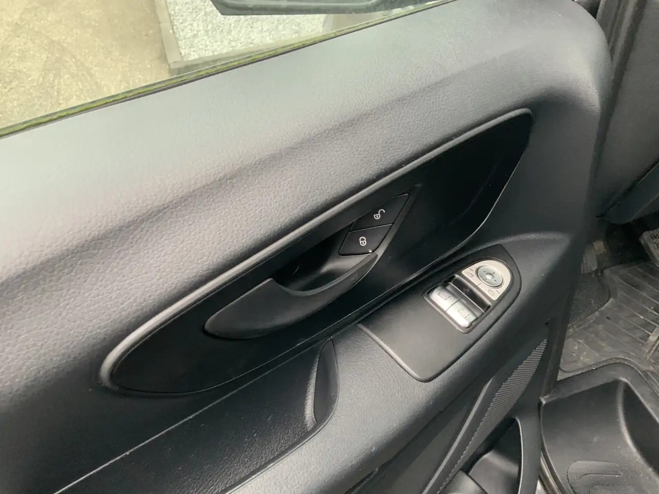 Mercedes-Benz Vito 114 CDI Lang L2 H1 3 Zits Airco Cruise Euro 5 - Mali kombi: slika Mercedes-Benz Vito 114 CDI Lang L2 H1 3 Zits Airco Cruise Euro 5 - Mali kombi Mercedes-Benz Vito 114 CDI Lang L2 H1 3 Zits Airco Cruise Euro 5 - Mali kombi: slika Mercedes-Benz Vito 114 CDI Lang L2 H1 3 Zits Airco Cruise Euro 5 - Mali kombi