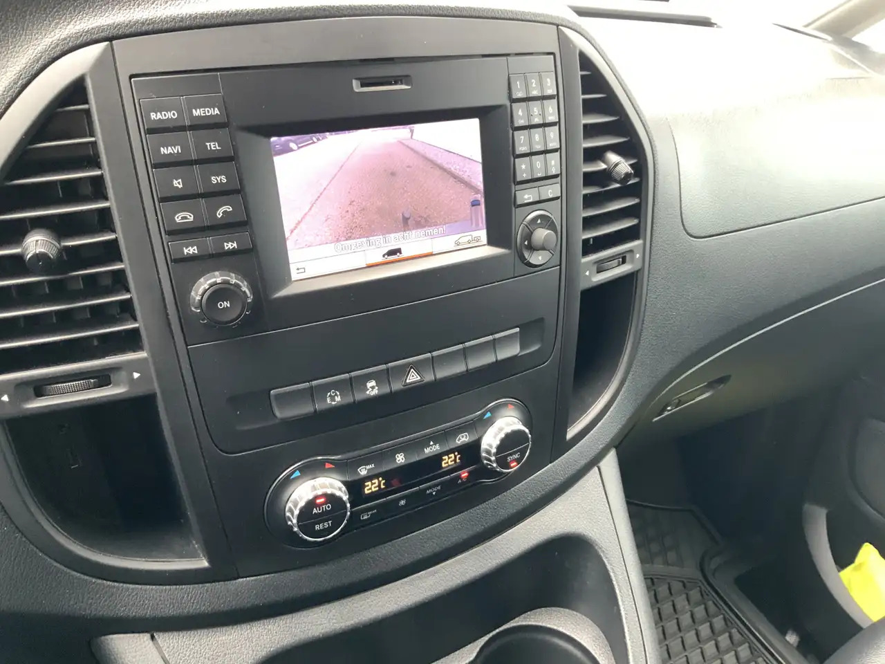 Mercedes-Benz Vito 116 CDI Lang Automaat Airco Cruise Camera Trekhaak - Furgon: slika Mercedes-Benz Vito 116 CDI Lang Automaat Airco Cruise Camera Trekhaak - Furgon Mercedes-Benz Vito 116 CDI Lang Automaat Airco Cruise Camera Trekhaak - Furgon: slika Mercedes-Benz Vito 116 CDI Lang Automaat Airco Cruise Camera Trekhaak - Furgon