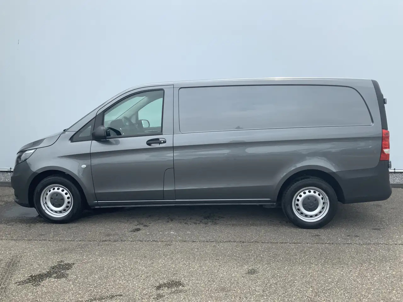 Mercedes-Benz Vito 116 CDI Lang Automaat Airco Cruise amera Navi Trek - Furgon: slika Mercedes-Benz Vito 116 CDI Lang Automaat Airco Cruise amera Navi Trek - Furgon Mercedes-Benz Vito 116 CDI Lang Automaat Airco Cruise amera Navi Trek - Furgon: slika Mercedes-Benz Vito 116 CDI Lang Automaat Airco Cruise amera Navi Trek - Furgon