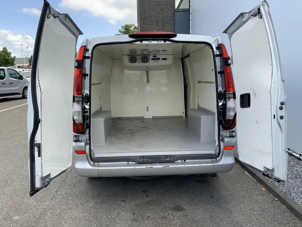 Zakup Mercedes-Benz Vito 122 CDI Automaat Koel Auto werkt 100 % 0.gr Airco Mercedes-Benz Vito 122 CDI Automaat Koel Auto werkt 100 % 0.gr Airco: slika Zakup Mercedes-Benz Vito 122 CDI Automaat Koel Auto werkt 100 % 0.gr Airco Mercedes-Benz Vito 122 CDI Automaat Koel Auto werkt 100 % 0.gr Airco