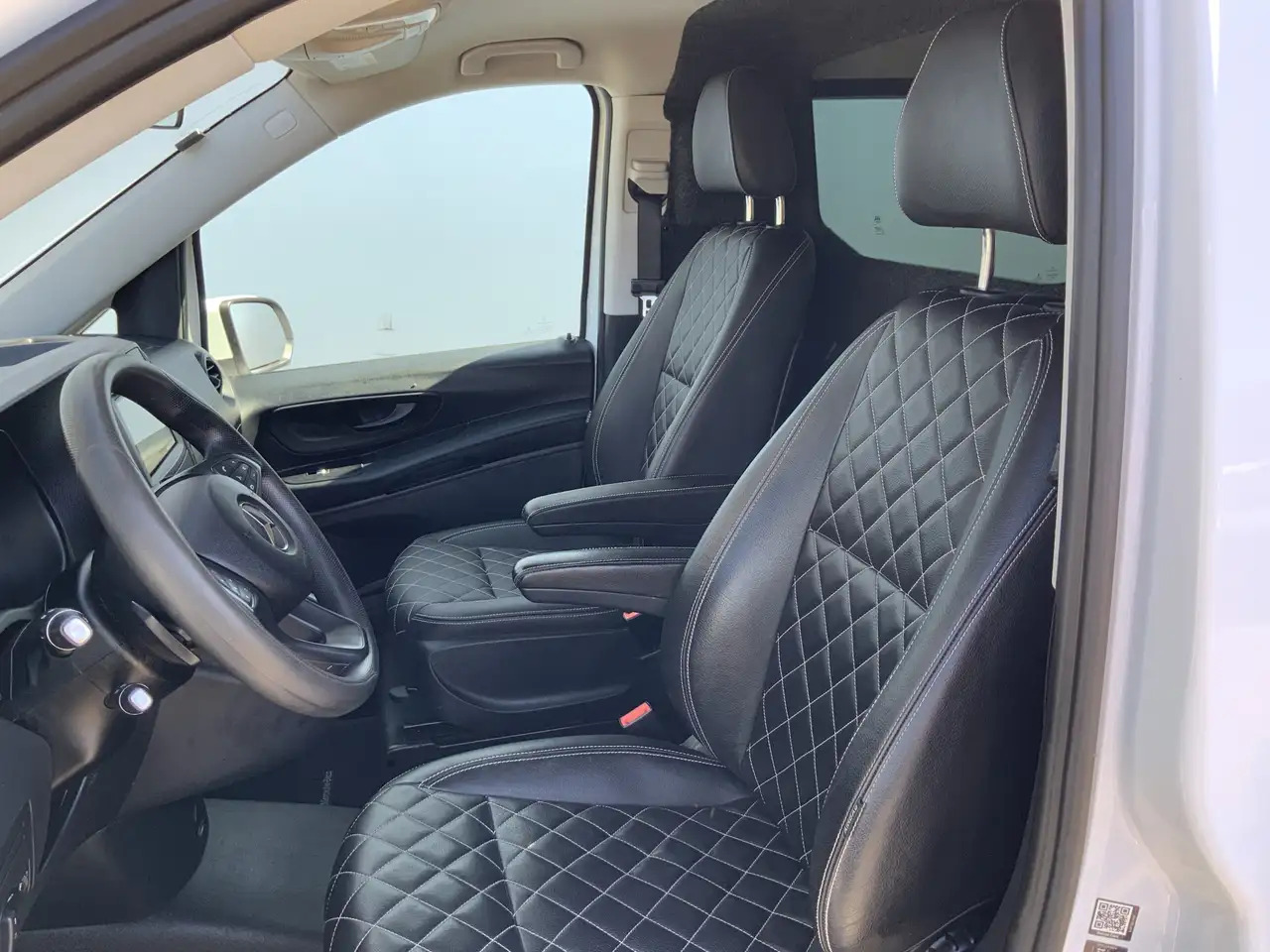 Mercedes-Benz Vito Tourer XL 114 CDI Autom. Airco Cruise Camera Alu V - Furgon: slika Mercedes-Benz Vito Tourer XL 114 CDI Autom. Airco Cruise Camera Alu V - Furgon Mercedes-Benz Vito Tourer XL 114 CDI Autom. Airco Cruise Camera Alu V - Furgon: slika Mercedes-Benz Vito Tourer XL 114 CDI Autom. Airco Cruise Camera Alu V - Furgon