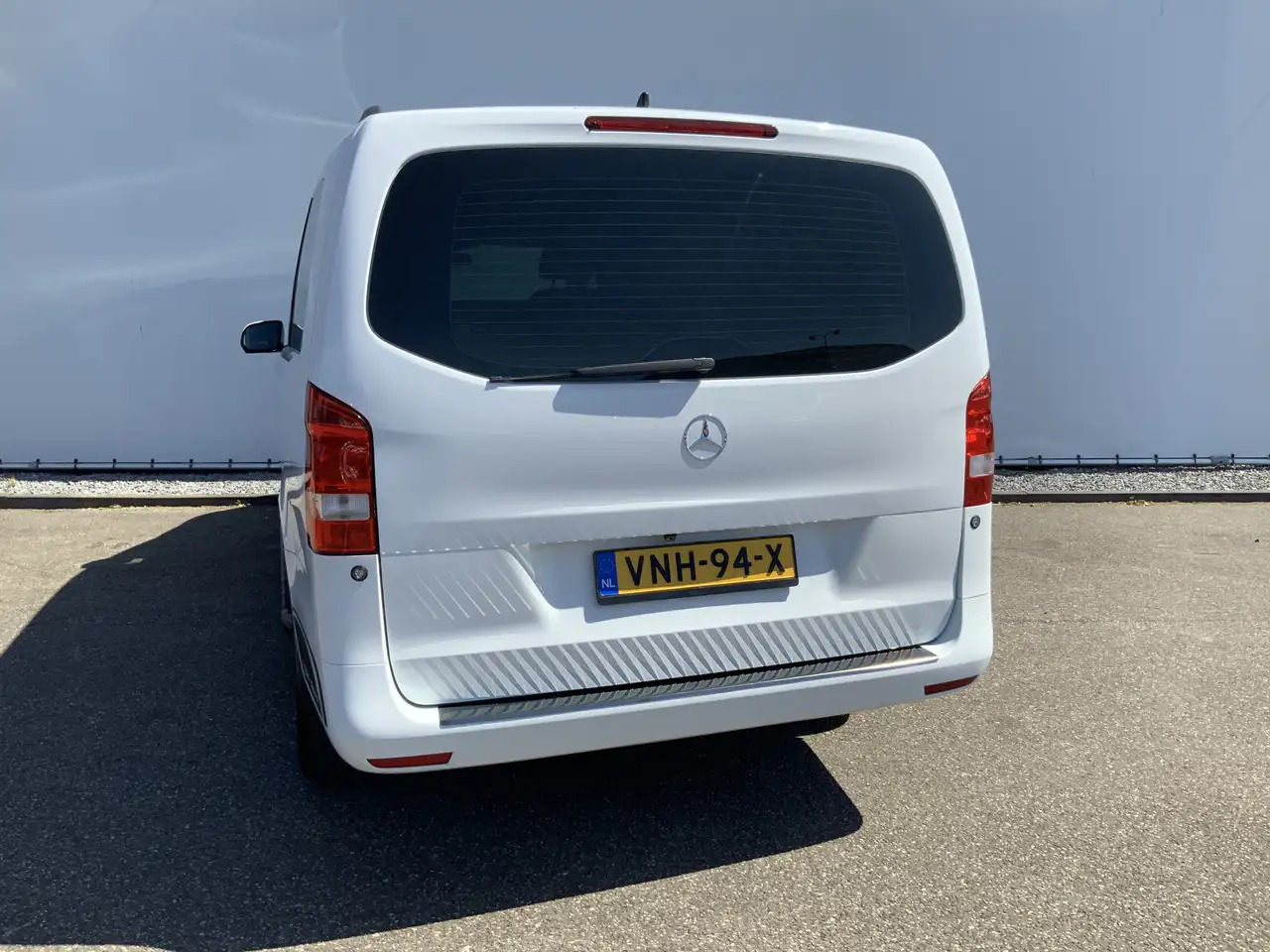 Mercedes-Benz Vito Tourer XL 114 CDI Autom. Airco Cruise Camera Alu V - Furgon: slika Mercedes-Benz Vito Tourer XL 114 CDI Autom. Airco Cruise Camera Alu V - Furgon Mercedes-Benz Vito Tourer XL 114 CDI Autom. Airco Cruise Camera Alu V - Furgon: slika Mercedes-Benz Vito Tourer XL 114 CDI Autom. Airco Cruise Camera Alu V - Furgon