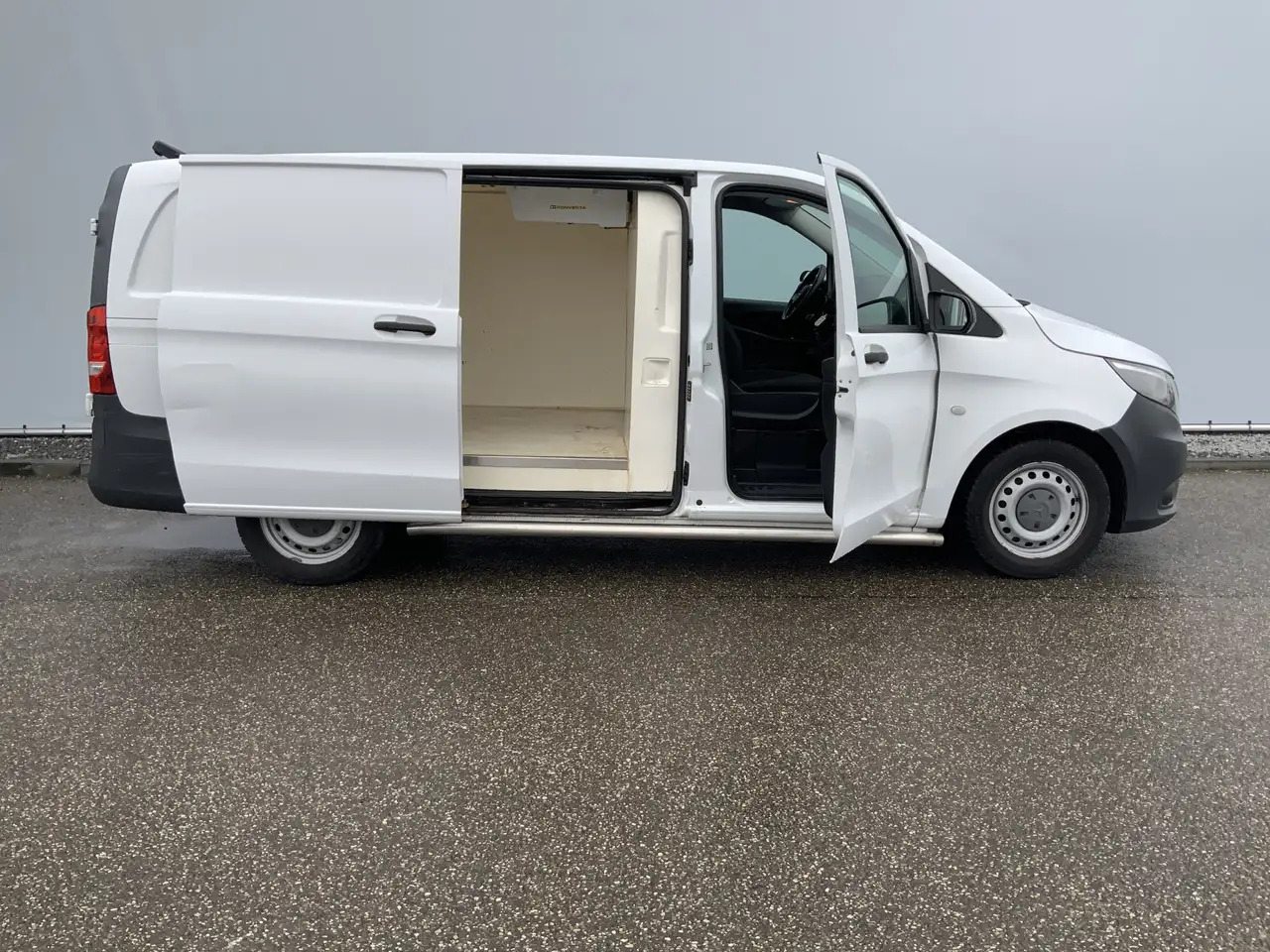 Mercedes-Benz Vito koeling konvekta Koelauto 111 CDI Functional Lang - Furgon: slika Mercedes-Benz Vito koeling konvekta Koelauto 111 CDI Functional Lang - Furgon Mercedes-Benz Vito koeling konvekta Koelauto 111 CDI Functional Lang - Furgon: slika Mercedes-Benz Vito koeling konvekta Koelauto 111 CDI Functional Lang - Furgon