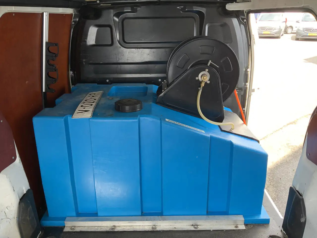 Peugeot Expert glazenwasser 226S 1.6 BlueHDI 115 Inbouw 530 liter - Furgon, Namjenska/ Posebna vozila: slika Peugeot Expert glazenwasser 226S 1.6 BlueHDI 115 Inbouw 530 liter - Furgon, Namjenska/ Posebna vozila Peugeot Expert glazenwasser 226S 1.6 BlueHDI 115 Inbouw 530 liter - Furgon, Namjenska/ Posebna vozila: slika Peugeot Expert glazenwasser 226S 1.6 BlueHDI 115 Inbouw 530 liter - Furgon, Namjenska/ Posebna vozila