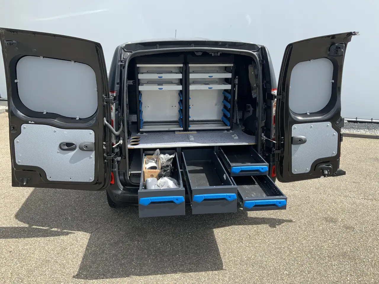 Renault Kangoo 1.5 dCi 90 Energy Comfort Plus .Sortimo Kasten Com - Mali kombi: slika Renault Kangoo 1.5 dCi 90 Energy Comfort Plus .Sortimo Kasten Com - Mali kombi Renault Kangoo 1.5 dCi 90 Energy Comfort Plus .Sortimo Kasten Com - Mali kombi: slika Renault Kangoo 1.5 dCi 90 Energy Comfort Plus .Sortimo Kasten Com - Mali kombi