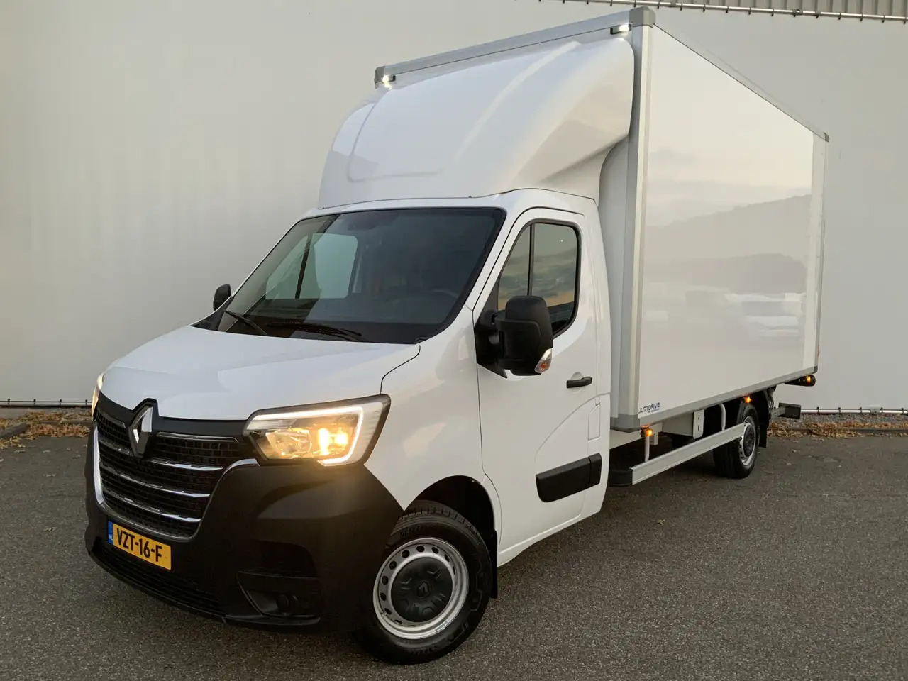 Renault Master T35 2.3 dCi 145 L3 Meubelbak&Klep Zijdeur Airco Cr - Dostavno vozilo sa zatvorenim sandukom: slika Renault Master T35 2.3 dCi 145 L3 Meubelbak&Klep Zijdeur Airco Cr - Dostavno vozilo sa zatvorenim sandukom Renault Master T35 2.3 dCi 145 L3 Meubelbak&Klep Zijdeur Airco Cr - Dostavno vozilo sa zatvorenim sandukom: slika Renault Master T35 2.3 dCi 145 L3 Meubelbak&Klep Zijdeur Airco Cr - Dostavno vozilo sa zatvorenim sandukom