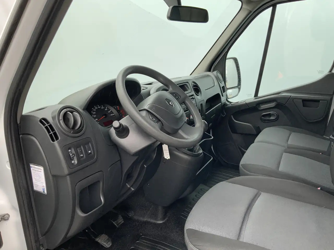 Renault Master T35 2.3 dCi L3H3 Maxi Airco Cruise 3 Zts Camera Eu - Furgon: slika Renault Master T35 2.3 dCi L3H3 Maxi Airco Cruise 3 Zts Camera Eu - Furgon Renault Master T35 2.3 dCi L3H3 Maxi Airco Cruise 3 Zts Camera Eu - Furgon: slika Renault Master T35 2.3 dCi L3H3 Maxi Airco Cruise 3 Zts Camera Eu - Furgon