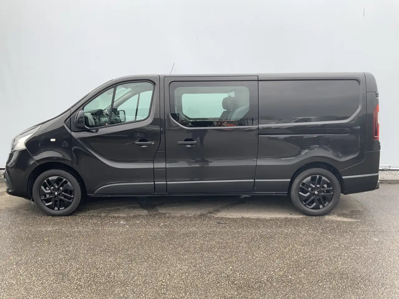 Renault Trafic 1.6 dCi T29 L2H1 Dub Cab 5 Zits Airco Cruise Navi - Dostavno vozilo s dvostrukom kabinom: slika Renault Trafic 1.6 dCi T29 L2H1 Dub Cab 5 Zits Airco Cruise Navi - Dostavno vozilo s dvostrukom kabinom Renault Trafic 1.6 dCi T29 L2H1 Dub Cab 5 Zits Airco Cruise Navi - Dostavno vozilo s dvostrukom kabinom: slika Renault Trafic 1.6 dCi T29 L2H1 Dub Cab 5 Zits Airco Cruise Navi - Dostavno vozilo s dvostrukom kabinom