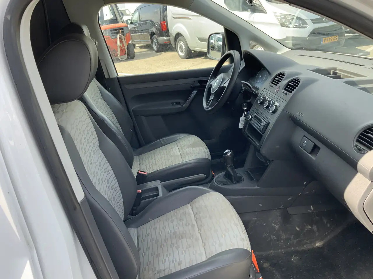 Volkswagen Caddy 1.6 TDI Economy Baseline MOTOR STORING !!! Airco T - Mali kombi: slika Volkswagen Caddy 1.6 TDI Economy Baseline MOTOR STORING !!! Airco T - Mali kombi Volkswagen Caddy 1.6 TDI Economy Baseline MOTOR STORING !!! Airco T - Mali kombi: slika Volkswagen Caddy 1.6 TDI Economy Baseline MOTOR STORING !!! Airco T - Mali kombi