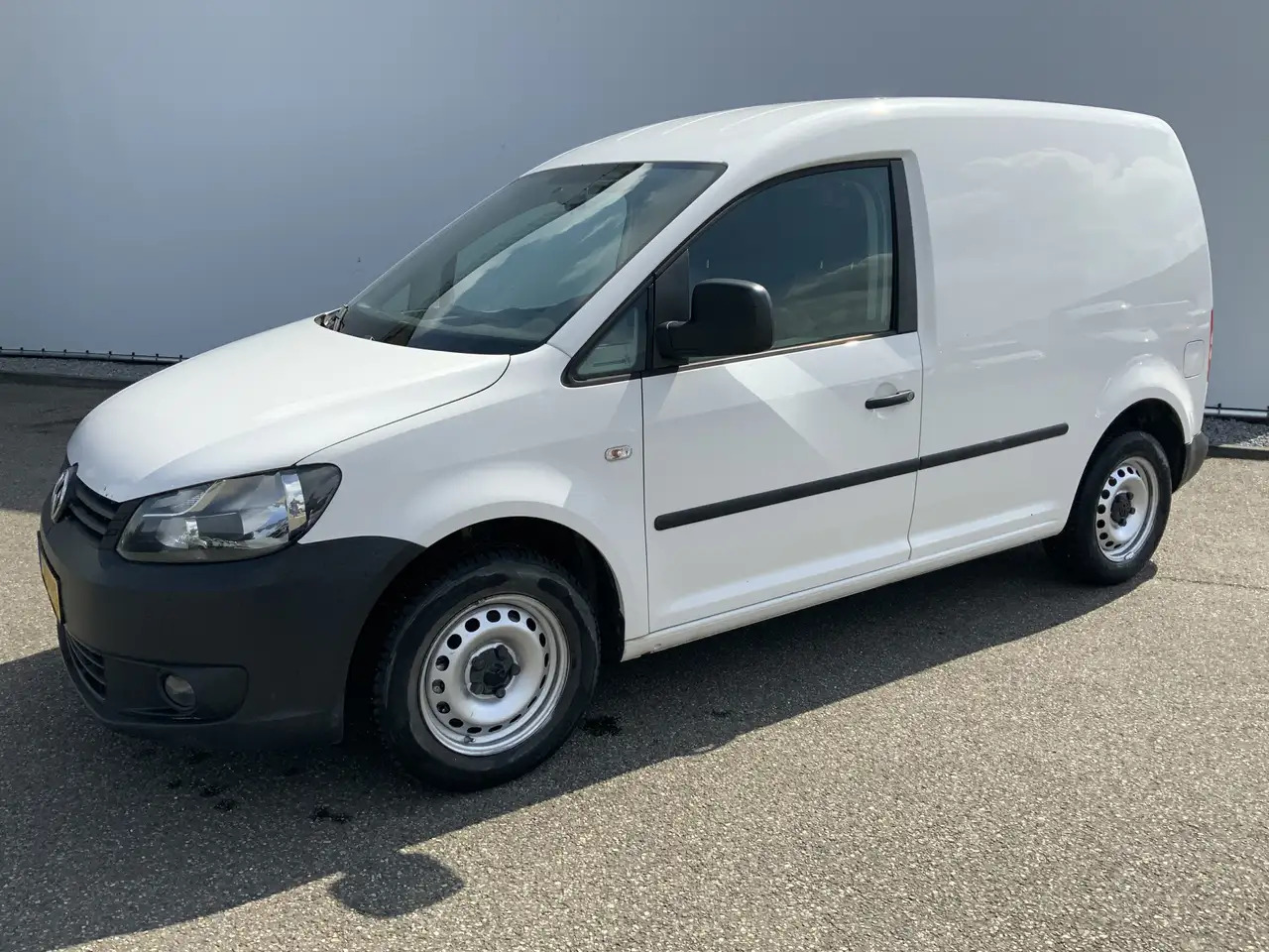 Volkswagen Caddy 1.6 TDI Economy Baseline MOTOR STORING !!! Airco T - Mali kombi: slika Volkswagen Caddy 1.6 TDI Economy Baseline MOTOR STORING !!! Airco T - Mali kombi Volkswagen Caddy 1.6 TDI Economy Baseline MOTOR STORING !!! Airco T - Mali kombi: slika Volkswagen Caddy 1.6 TDI Economy Baseline MOTOR STORING !!! Airco T - Mali kombi