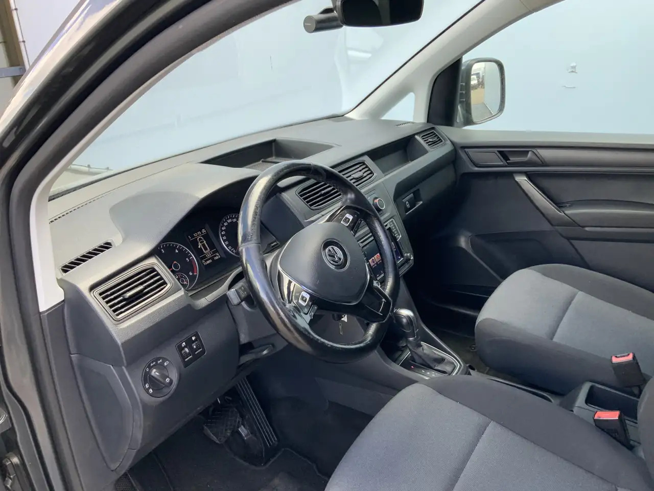 Volkswagen Caddy 2.0 TDI L1H1 BMT Highline Automaat Cruise Navi Alu - Mali kombi: slika Volkswagen Caddy 2.0 TDI L1H1 BMT Highline Automaat Cruise Navi Alu - Mali kombi Volkswagen Caddy 2.0 TDI L1H1 BMT Highline Automaat Cruise Navi Alu - Mali kombi: slika Volkswagen Caddy 2.0 TDI L1H1 BMT Highline Automaat Cruise Navi Alu - Mali kombi