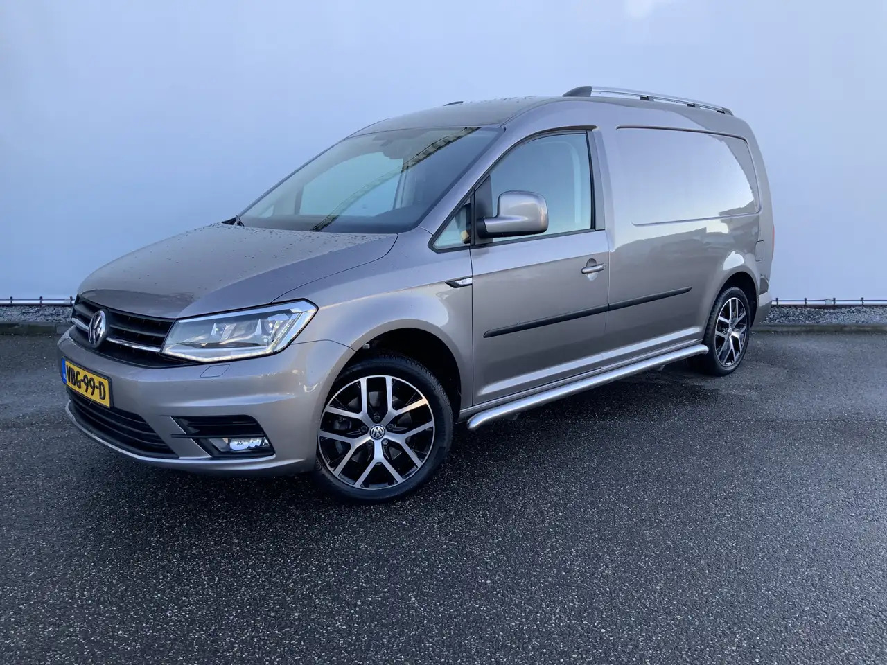 Volkswagen Caddy 2.0 TDI L2H1 150 pk DSG Maxi Excl. Edition Autom A - Mali kombi: slika Volkswagen Caddy 2.0 TDI L2H1 150 pk DSG Maxi Excl. Edition Autom A - Mali kombi Volkswagen Caddy 2.0 TDI L2H1 150 pk DSG Maxi Excl. Edition Autom A - Mali kombi: slika Volkswagen Caddy 2.0 TDI L2H1 150 pk DSG Maxi Excl. Edition Autom A - Mali kombi