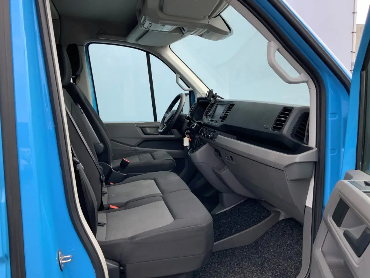 Volkswagen Crafter 35 2.0 TDI L4 Meubelbak & Lift Automaat Airco Crui - Dostavno vozilo sa zatvorenim sandukom: slika Volkswagen Crafter 35 2.0 TDI L4 Meubelbak & Lift Automaat Airco Crui - Dostavno vozilo sa zatvorenim sandukom Volkswagen Crafter 35 2.0 TDI L4 Meubelbak & Lift Automaat Airco Crui - Dostavno vozilo sa zatvorenim sandukom: slika Volkswagen Crafter 35 2.0 TDI L4 Meubelbak & Lift Automaat Airco Crui - Dostavno vozilo sa zatvorenim sandukom
