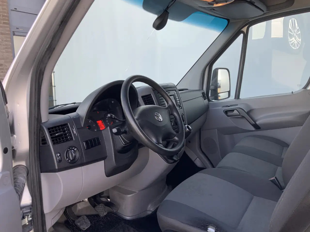 Volkswagen Crafter 46 2.0 TDI L3H1 Airco Cruise Lucht Geveerd Lier Tr - Kamion za vuču: slika Volkswagen Crafter 46 2.0 TDI L3H1 Airco Cruise Lucht Geveerd Lier Tr - Kamion za vuču Volkswagen Crafter 46 2.0 TDI L3H1 Airco Cruise Lucht Geveerd Lier Tr - Kamion za vuču: slika Volkswagen Crafter 46 2.0 TDI L3H1 Airco Cruise Lucht Geveerd Lier Tr - Kamion za vuču