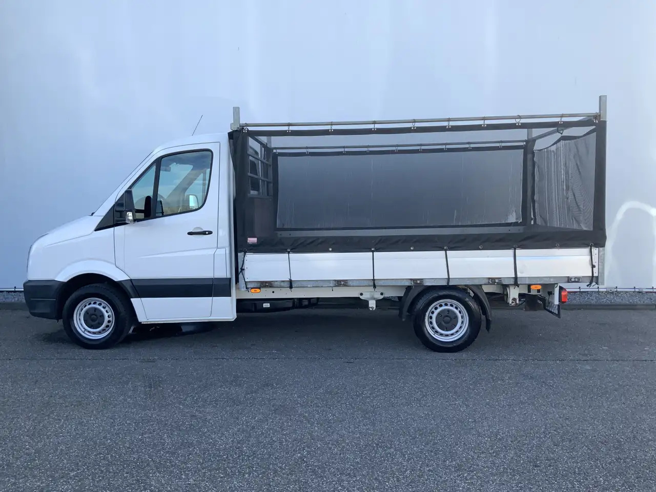 Volkswagen Crafter 50 2.0 TDI L2H1Pick Up Airco Cruise Trekhaak 3500 - Dostavno vozilo s ravnom platformom: slika Volkswagen Crafter 50 2.0 TDI L2H1Pick Up Airco Cruise Trekhaak 3500 - Dostavno vozilo s ravnom platformom Volkswagen Crafter 50 2.0 TDI L2H1Pick Up Airco Cruise Trekhaak 3500 - Dostavno vozilo s ravnom platformom: slika Volkswagen Crafter 50 2.0 TDI L2H1Pick Up Airco Cruise Trekhaak 3500 - Dostavno vozilo s ravnom platformom