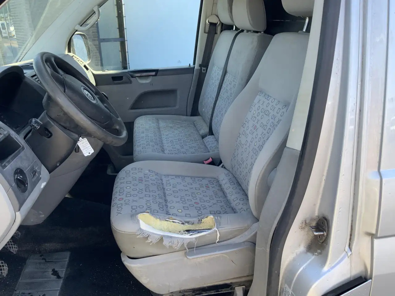 Volkswagen T5 Transporter 1.9 TDI 340 MHD (Versnellingsbak Defekt !!)Airco 3 - Furgon: slika Volkswagen T5 Transporter 1.9 TDI 340 MHD (Versnellingsbak Defekt !!)Airco 3 - Furgon Volkswagen T5 Transporter 1.9 TDI 340 MHD (Versnellingsbak Defekt !!)Airco 3 - Furgon: slika Volkswagen T5 Transporter 1.9 TDI 340 MHD (Versnellingsbak Defekt !!)Airco 3 - Furgon