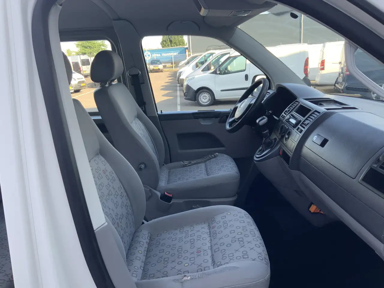 Volkswagen T5 Transporter 2.5 TDI 300 Budgetline Automaat DubCab Airco Trekh - Dostavno vozilo s dvostrukom kabinom: slika Volkswagen T5 Transporter 2.5 TDI 300 Budgetline Automaat DubCab Airco Trekh - Dostavno vozilo s dvostrukom kabinom Volkswagen T5 Transporter 2.5 TDI 300 Budgetline Automaat DubCab Airco Trekh - Dostavno vozilo s dvostrukom kabinom: slika Volkswagen T5 Transporter 2.5 TDI 300 Budgetline Automaat DubCab Airco Trekh - Dostavno vozilo s dvostrukom kabinom