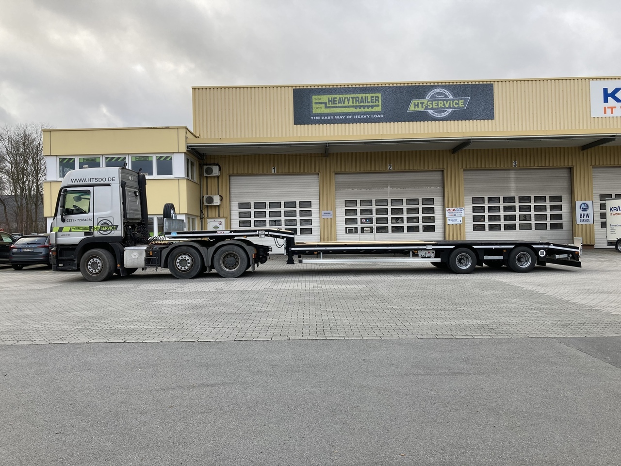 FAYMONVILLE MAX Trailer 2-Achs-Semi zwangsgelenkt - Poluprikolica s niskim utovarivačem: slika FAYMONVILLE MAX Trailer 2-Achs-Semi zwangsgelenkt - Poluprikolica s niskim utovarivačem FAYMONVILLE MAX Trailer 2-Achs-Semi zwangsgelenkt - Poluprikolica s niskim utovarivačem: slika FAYMONVILLE MAX Trailer 2-Achs-Semi zwangsgelenkt - Poluprikolica s niskim utovarivačem