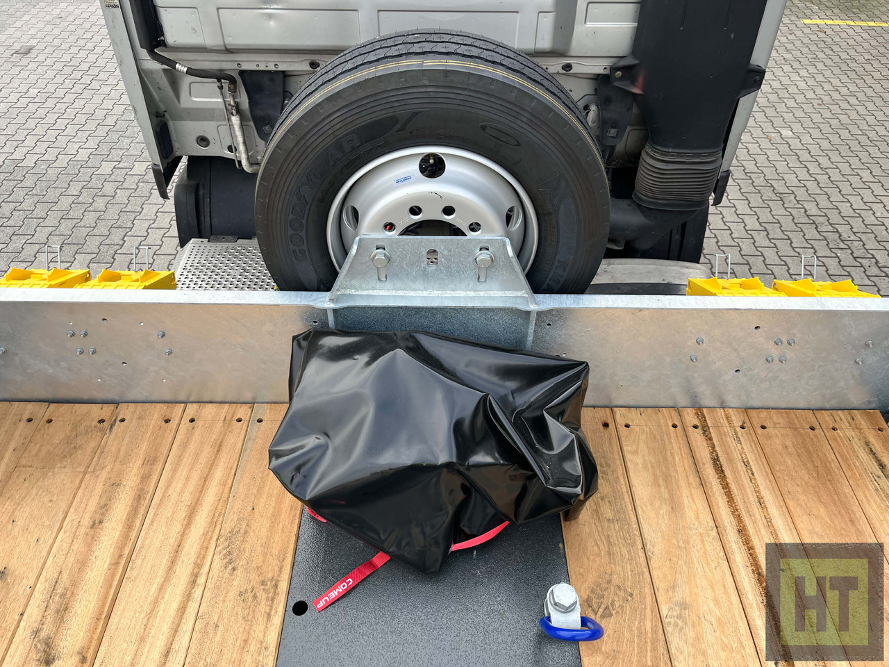 Faymonville MAX Trailer 3-Achs-Semi-hydr.Ladeboden mit Rampen-Holzbelag - Poluprikolica s niskim utovarivačem: slika Faymonville MAX Trailer 3-Achs-Semi-hydr.Ladeboden mit Rampen-Holzbelag - Poluprikolica s niskim utovarivačem Faymonville MAX Trailer 3-Achs-Semi-hydr.Ladeboden mit Rampen-Holzbelag - Poluprikolica s niskim utovarivačem: slika Faymonville MAX Trailer 3-Achs-Semi-hydr.Ladeboden mit Rampen-Holzbelag - Poluprikolica s niskim utovarivačem