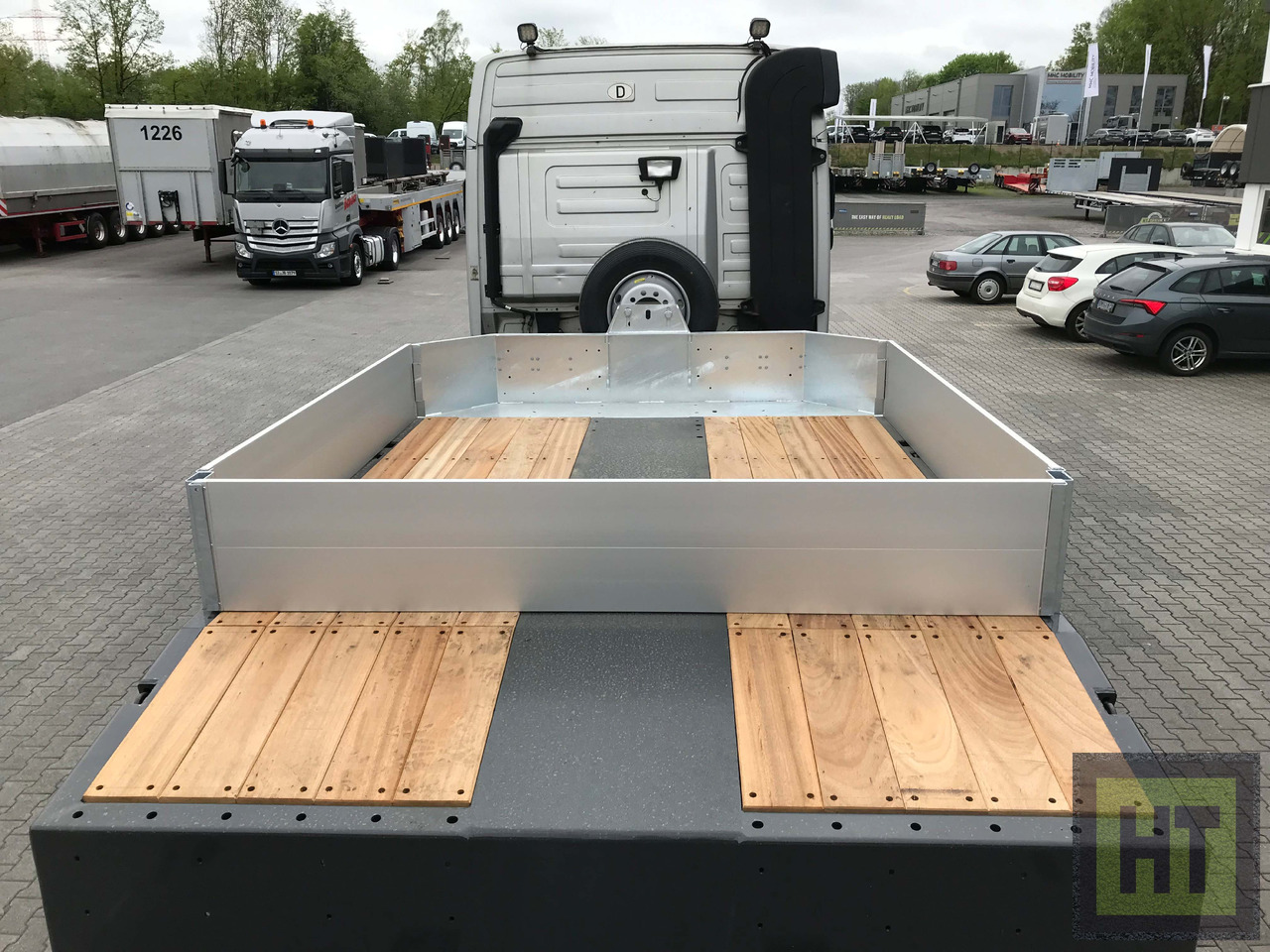 Faymonville MAX Trailer 4-Achs-Tele-Semi-Rampen-nachlaufgelenkt - Poluprikolica s niskim utovarivačem: slika Faymonville MAX Trailer 4-Achs-Tele-Semi-Rampen-nachlaufgelenkt - Poluprikolica s niskim utovarivačem Faymonville MAX Trailer 4-Achs-Tele-Semi-Rampen-nachlaufgelenkt - Poluprikolica s niskim utovarivačem: slika Faymonville MAX Trailer 4-Achs-Tele-Semi-Rampen-nachlaufgelenkt - Poluprikolica s niskim utovarivačem