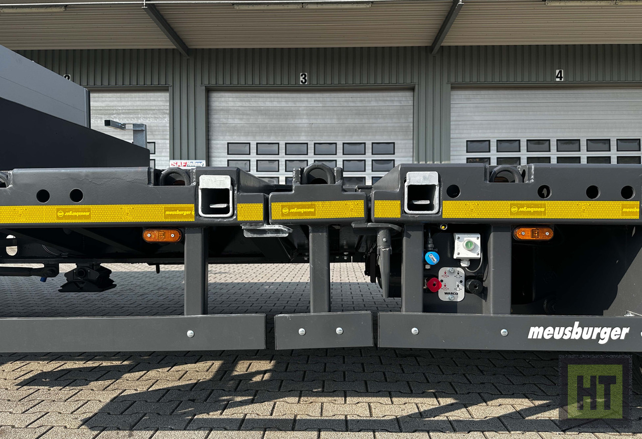 Poluprikolica s niskim utovarivačem Meusburger 3-Achs-Tele-Semi mit 1 Paar Radmulden und hydr. Rampen: slika Poluprikolica s niskim utovarivačem Meusburger 3-Achs-Tele-Semi mit 1 Paar Radmulden und hydr. Rampen