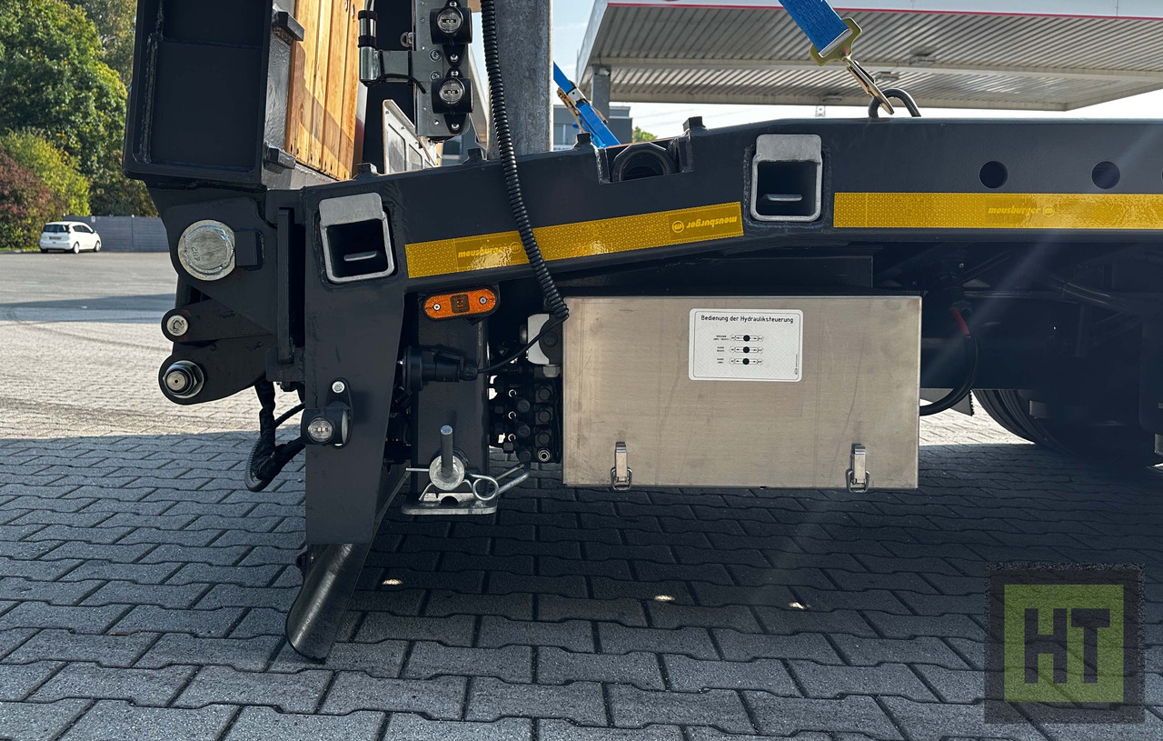 Poluprikolica s niskim utovarivačem Meusburger 3-Achs-Tele-Semi mit 1 Paar Radmulden und hydr. Rampen: slika Poluprikolica s niskim utovarivačem Meusburger 3-Achs-Tele-Semi mit 1 Paar Radmulden und hydr. Rampen