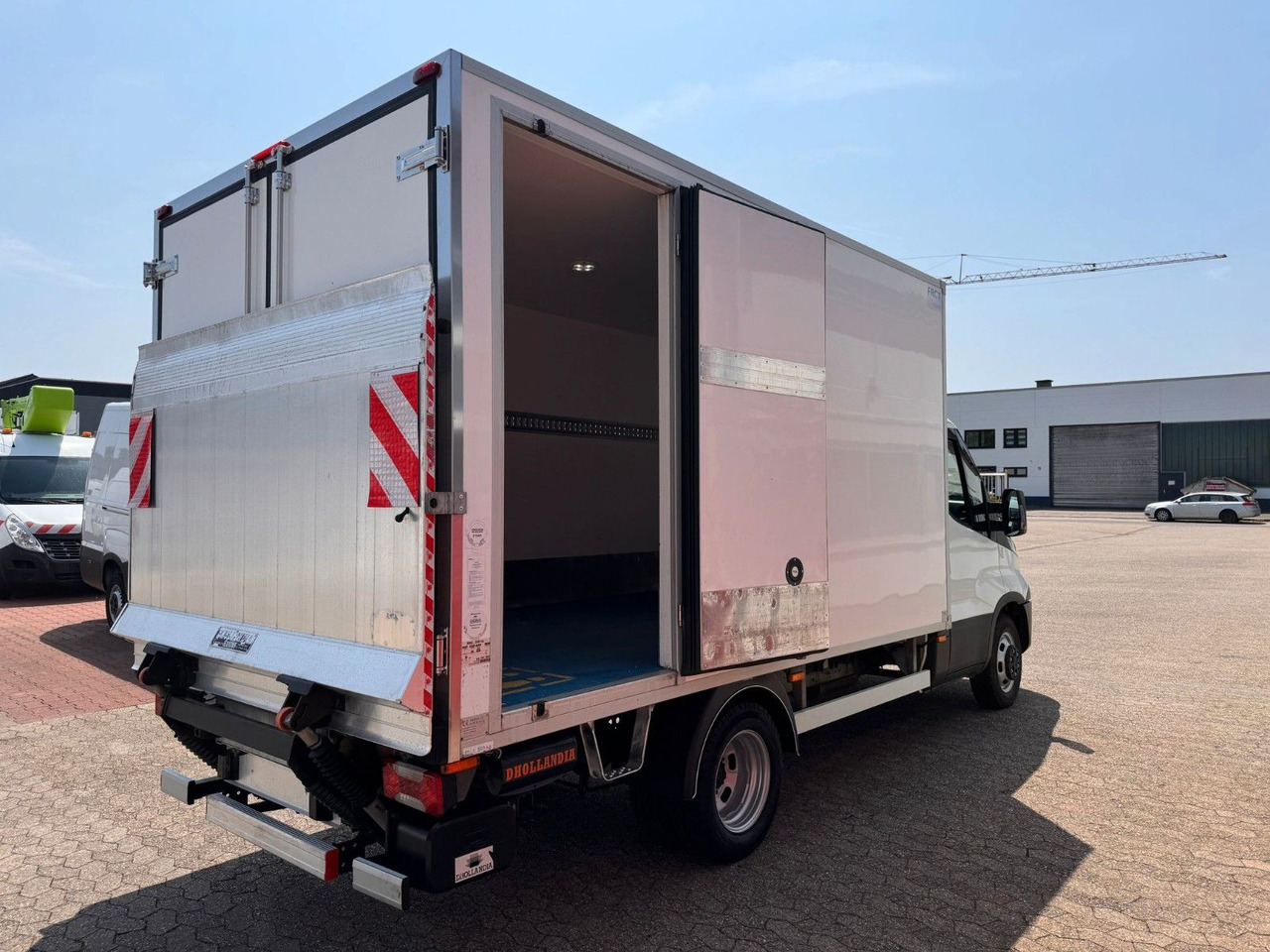Iveco Daily 35C16 Tiefkühlkoffer Carrier Pulsor350 LWB - Dostavno vozilo hladnjača: slika  Iveco Daily 35C16 Tiefkühlkoffer Carrier Pulsor350 LWB - Dostavno vozilo hladnjača Iveco Daily 35C16 Tiefkühlkoffer Carrier Pulsor350 LWB - Dostavno vozilo hladnjača: slika  Iveco Daily 35C16 Tiefkühlkoffer Carrier Pulsor350 LWB - Dostavno vozilo hladnjača