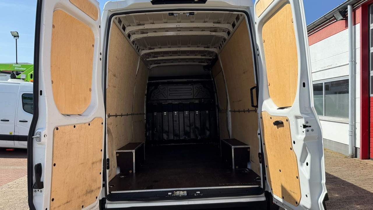 Iveco Daily 35S14 Transporter Kastenwagen L3H2 - Furgon: slika Iveco Daily 35S14 Transporter Kastenwagen L3H2 - Furgon Iveco Daily 35S14 Transporter Kastenwagen L3H2 - Furgon: slika Iveco Daily 35S14 Transporter Kastenwagen L3H2 - Furgon