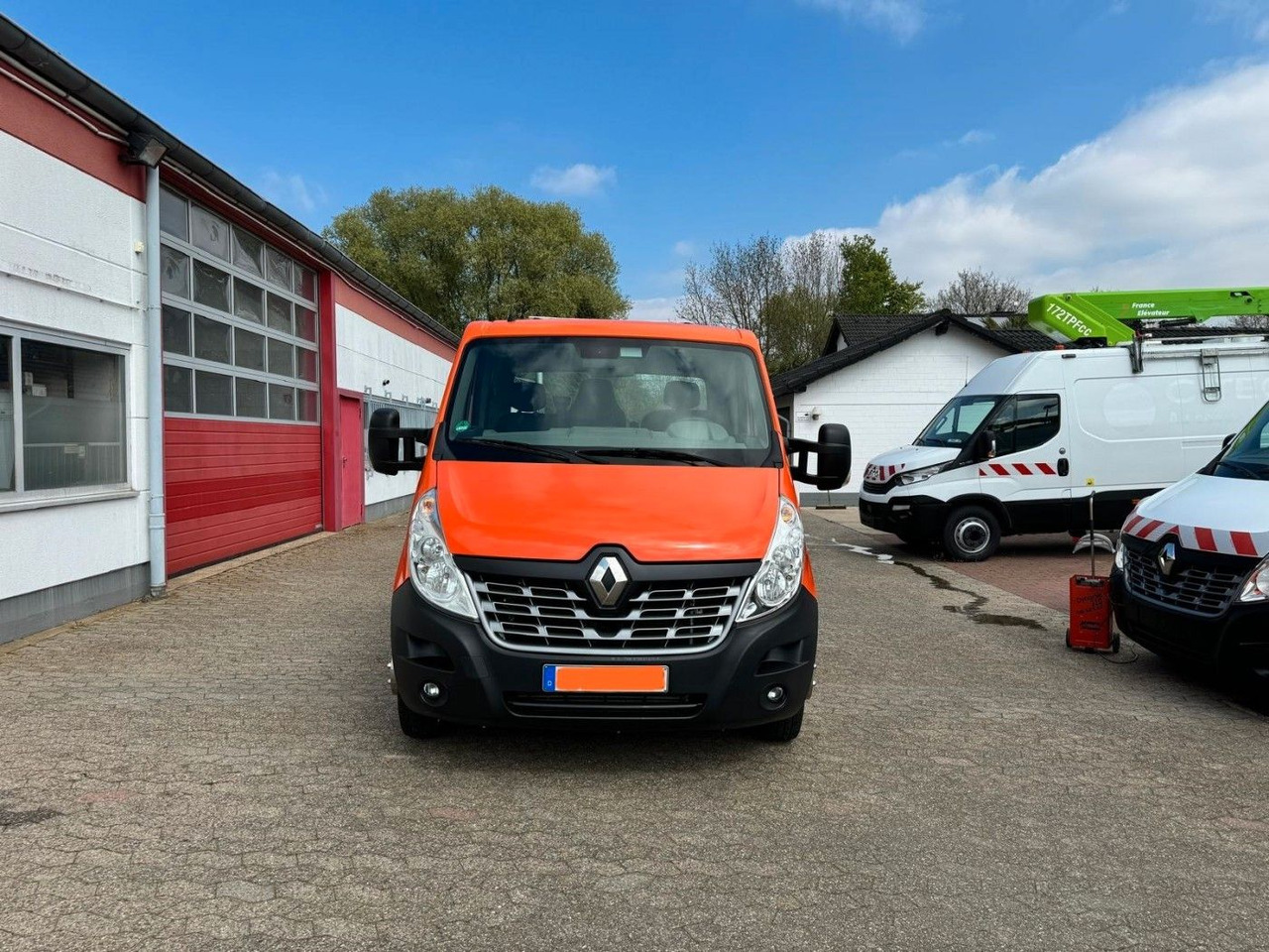 Renault Master Autotransporter - Kamion za vuču: slika Renault Master Autotransporter - Kamion za vuču Renault Master Autotransporter - Kamion za vuču: slika Renault Master Autotransporter - Kamion za vuču