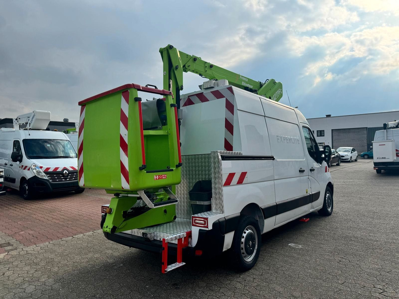 Renault Master Steiger France Elévateur 142 TPFc - Podizna platforma montirana na kamion: slika Renault Master Steiger France Elévateur 142 TPFc - Podizna platforma montirana na kamion Renault Master Steiger France Elévateur 142 TPFc - Podizna platforma montirana na kamion: slika Renault Master Steiger France Elévateur 142 TPFc - Podizna platforma montirana na kamion