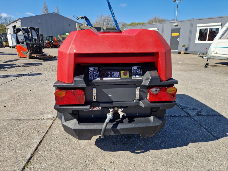 Atlas-Copco CPS2.0 in nieuwstaat met 100 uur! - Zračni kompresor: slika Atlas-Copco CPS2.0 in nieuwstaat met 100 uur! - Zračni kompresor Atlas-Copco CPS2.0 in nieuwstaat met 100 uur! - Zračni kompresor: slika Atlas-Copco CPS2.0 in nieuwstaat met 100 uur! - Zračni kompresor