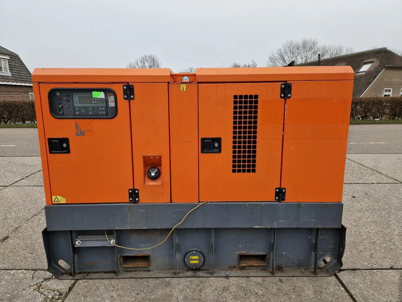 Atlas-Copco QAS60 60kVA met Leroy Somer generator - Generatorski set: slika Atlas-Copco QAS60 60kVA met Leroy Somer generator - Generatorski set Atlas-Copco QAS60 60kVA met Leroy Somer generator - Generatorski set: slika Atlas-Copco QAS60 60kVA met Leroy Somer generator - Generatorski set