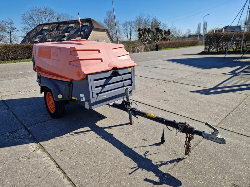 Atlas-Copco XAS57 in zeer nette staat - Zračni kompresor: slika Atlas-Copco XAS57 in zeer nette staat - Zračni kompresor Atlas-Copco XAS57 in zeer nette staat - Zračni kompresor: slika Atlas-Copco XAS57 in zeer nette staat - Zračni kompresor