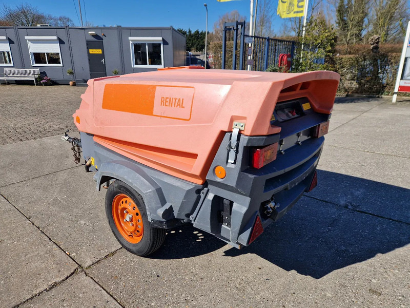 Atlas-Copco XAS57 in zeer nette staat - Zračni kompresor: slika Atlas-Copco XAS57 in zeer nette staat - Zračni kompresor Atlas-Copco XAS57 in zeer nette staat - Zračni kompresor: slika Atlas-Copco XAS57 in zeer nette staat - Zračni kompresor