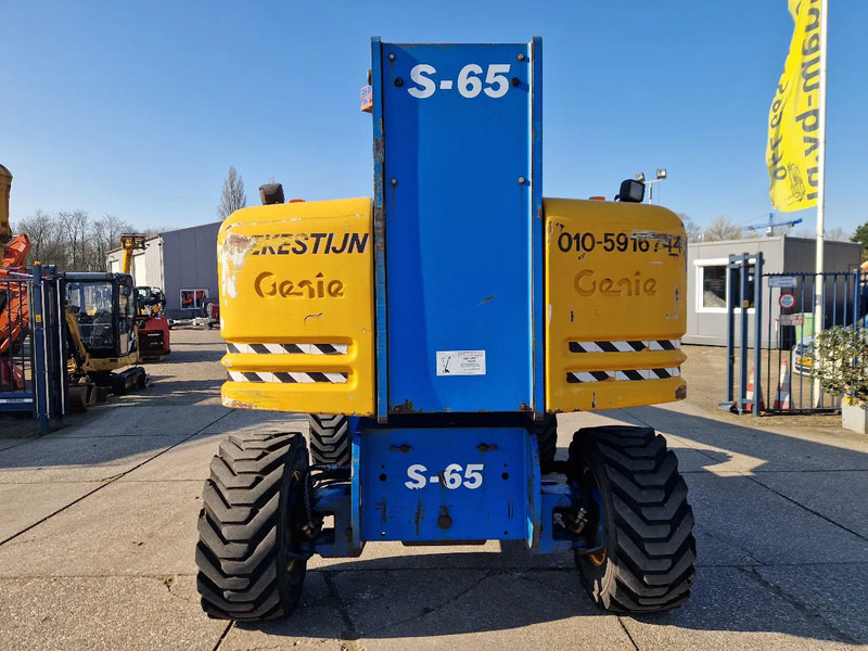 Genie S65 4X4 - Teleskopski krak: slika Genie S65 4X4 - Teleskopski krak Genie S65 4X4 - Teleskopski krak: slika Genie S65 4X4 - Teleskopski krak