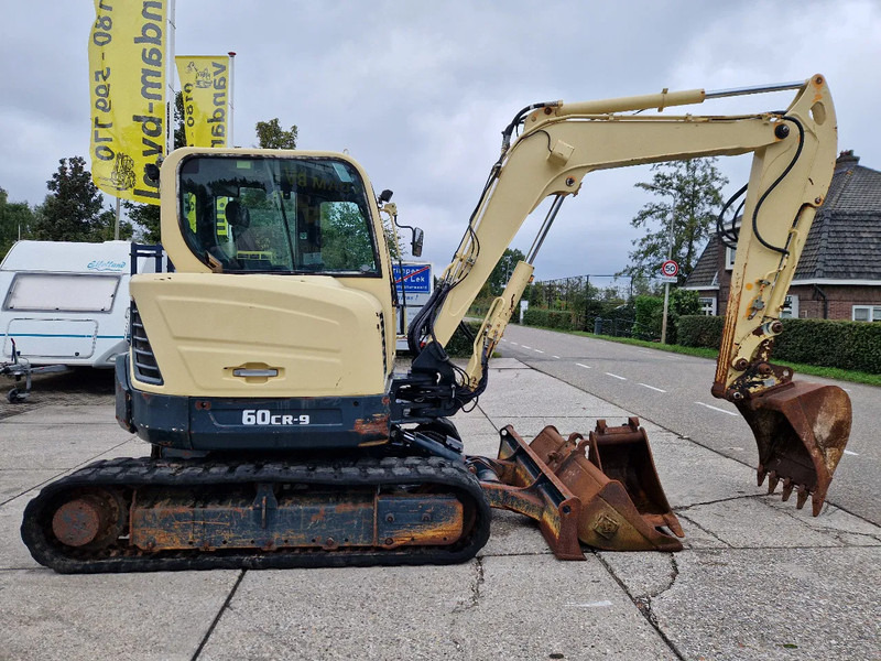 Hyundai Robex CR60-9 met airco - Mini bager: slika Hyundai Robex CR60-9 met airco - Mini bager Hyundai Robex CR60-9 met airco - Mini bager: slika Hyundai Robex CR60-9 met airco - Mini bager