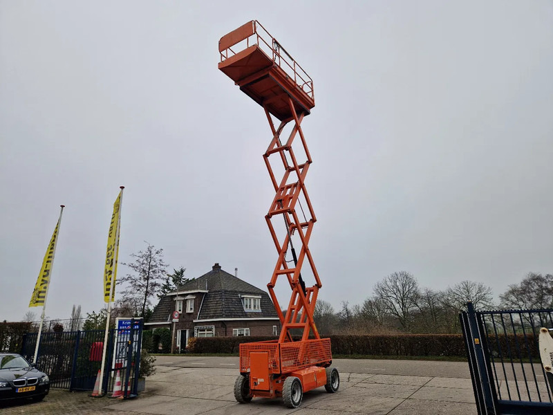 JLG 3369LE elektrisch werkhoogte 12.06m. - Škarasta podizna platforma: slika JLG 3369LE elektrisch werkhoogte 12.06m. - Škarasta podizna platforma JLG 3369LE elektrisch werkhoogte 12.06m. - Škarasta podizna platforma: slika JLG 3369LE elektrisch werkhoogte 12.06m. - Škarasta podizna platforma