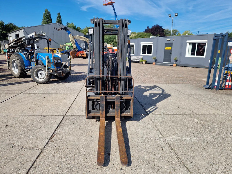 Nissan 1800 kg. LPG met keuring - Plinski viličar: slika Nissan 1800 kg. LPG met keuring - Plinski viličar Nissan 1800 kg. LPG met keuring - Plinski viličar: slika Nissan 1800 kg. LPG met keuring - Plinski viličar